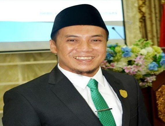 FOTO : Wakil Ketua I DPRD BaritovUtara Parmana Setiawan (Tegak Lurus : ist)