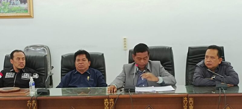 FOTO : RDP DPRD Barito Utara dengan Dinas Pendidikan, Senin 10 April 2023 (Tegak Lurus)