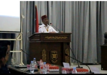 Anggota DPR RI Willy Yoseph memberikanbsambutan saat kunker ke Barito Utara, Selasa 8 Agustus 2023.(tegaklurus.net) 