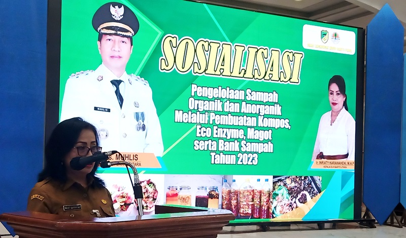 Kepala Dinas Lingkungan Hisip Kabupaten Barito Utara, Inriaty Karawaheni.(tegaklurus.net/dor abram he) 