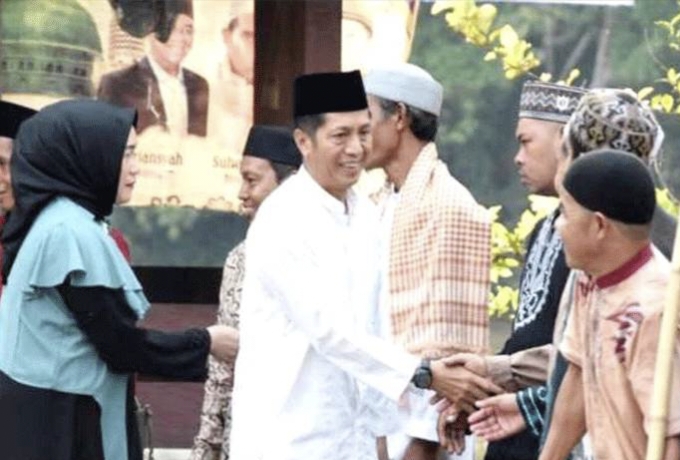 Pj Bupati Barito Utara, Muhlis bersama pejabat lingkup Pemkab Barito Utara melaksanakan safari ramadhan di Masjid Al Falah Desa Nihan Hulu, Kamis 23 Maret 2024.(Tegaklurus.net/dro abrams) 
