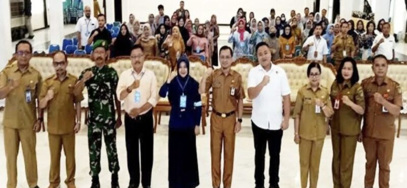 Bimbingan teknis (bimtek) dan sosialisasi implementasi perizinan berusaha berbasis risiko dan pengawasan perizinan berusaha berbasis risiko di Barito Utara.(tegaklurus.net/dor abram)