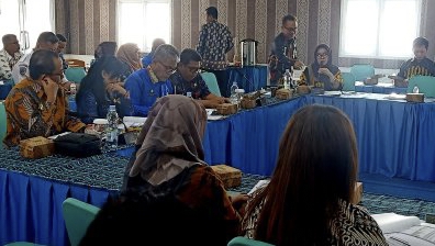 Pemkab Barito Utara menggelar kegiatan Focus Group Discussion (FGD) pembahasan delineasi wilayah perencanaan dan penjaringan isu pembangunan berkelanjutan Rencana Detail Tata Ruang (RDTR), Kamis 15 Agustus 2024.(tegaklurus.net/dot abram) 
