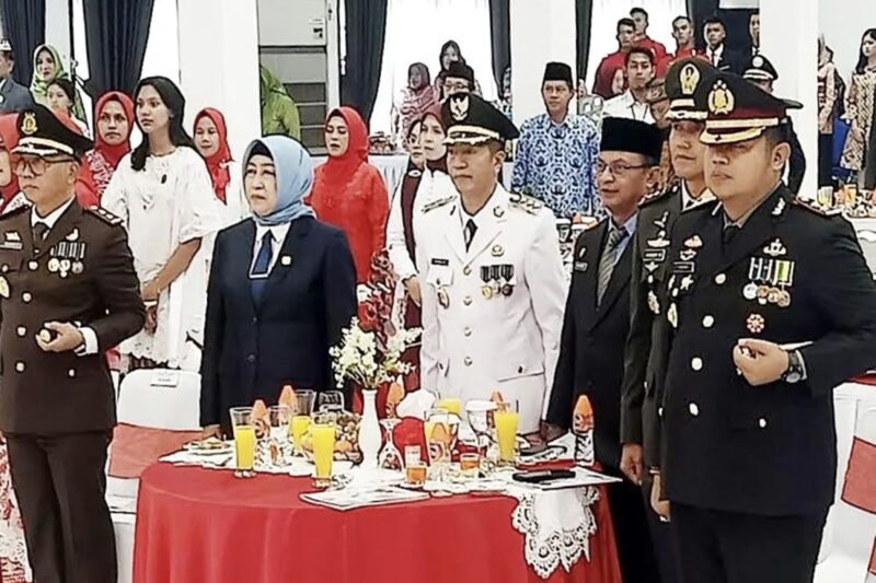 Dewan Perwakilan Rakyat Daerah (DPRD) Barito Utara menggelar rapat paripurna istimewa mendengarkan Pidato Kenegaraan Presiden Jokowi.(tegaklurus.net/hersan) 
 