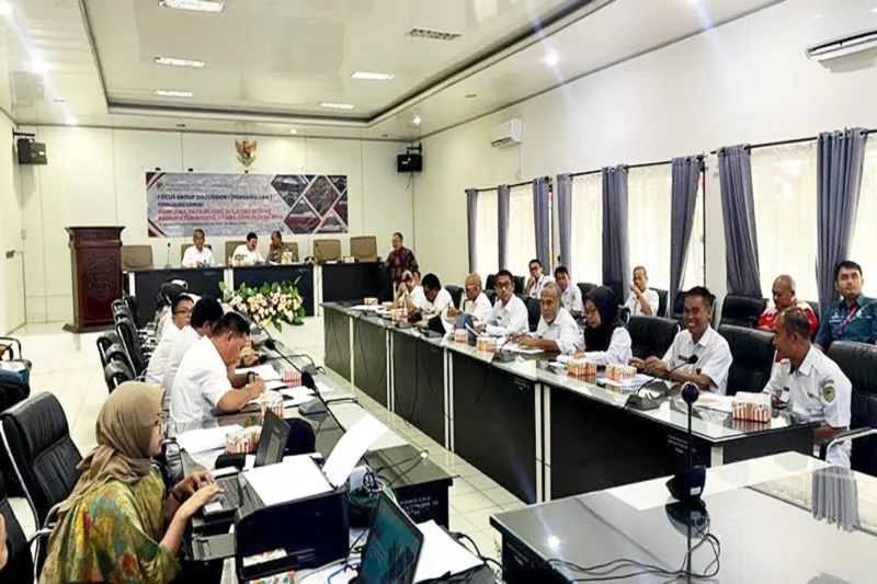 Pemkab Barito Utara melaksanakan Focuss Group Discussion (FGD) pembahasan revisi rencana tata ruang wilayah atau RTRW 2024, Rabu 28 Agustus 2024.(dok Diskominfosandi Barito Utara)