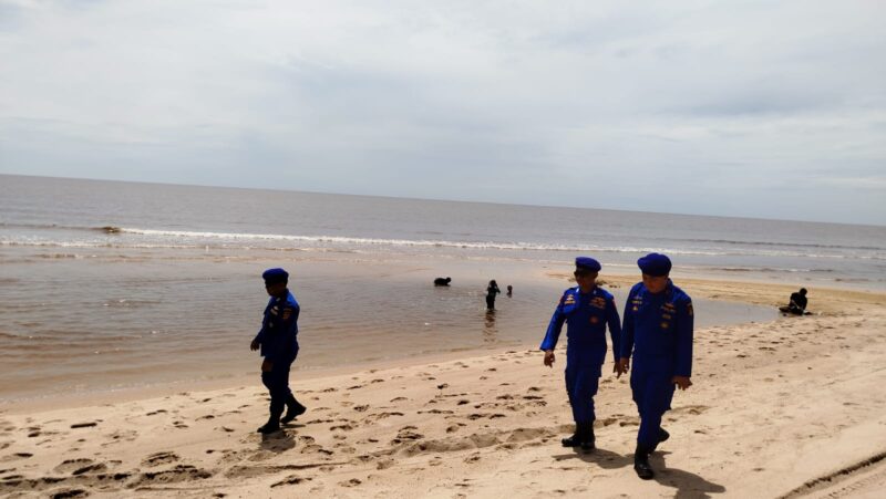 Ditpolairud Polda Kalteng menggelar pengamanan obyek vital wisata, salah satunya Pantai Ujung Pandaran di Kabupaten Kotawaringin Timur, sehingga lokasi tersebut dipastikan aman, Sabtu, 25 Januari 2025.(dok : Ditpolairud Polda Kalteng) 