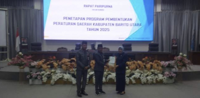 Dewan Perwakilan Rakyat Daerah (DPRD) Kabupaten Barito Utara, menggelar paripurna penetapan program pembentukan Peraturan Daerah (Propemperda) 2025, di ruang sidang DPRD, Jumat 27 Desember 2024.(tegaklurus.net/dor abram)