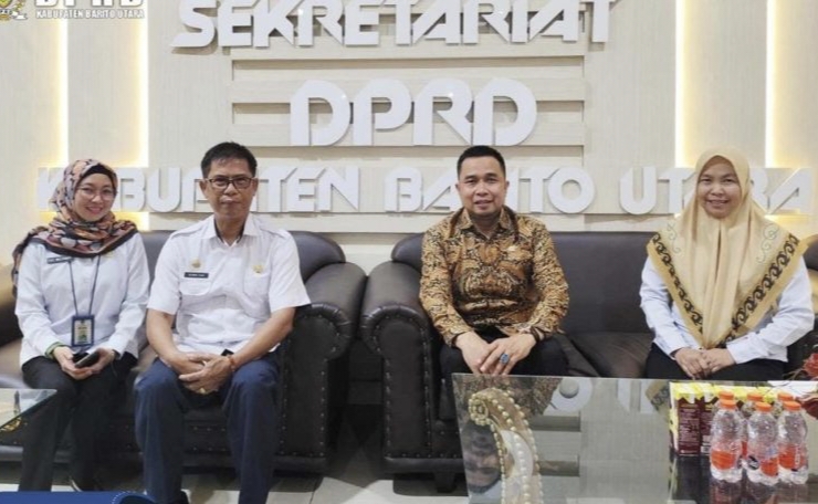 Sekretariat DPRD Kabupaten Barito Utara, menerima kunjungan kerja DPRD Pringsewu, Lampung di Muara Teweh, Rabu, 11 Desember 2024.(dok : Setwan Barito Utara) 
