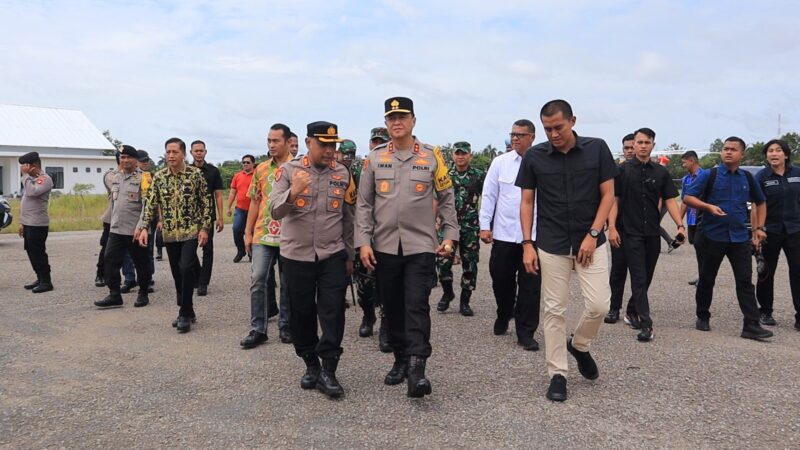 Kapolda Kalteng Irjen (Pol) Iwan Kurniawan,  Danrem 102/Panju Panjung Brigjen (TNI) Wiwoko, dan Kepala Badan Intelijen Negara Daerah (Kabinda) Provinsi Kalteng, Marsma (TNI) Muhammad Nur, menggelar kunker ke Kabupaten Barito Utara, Jumat, 21 Maret 2025.(ist  : Seksi Humas Polres Barito Utara) 
