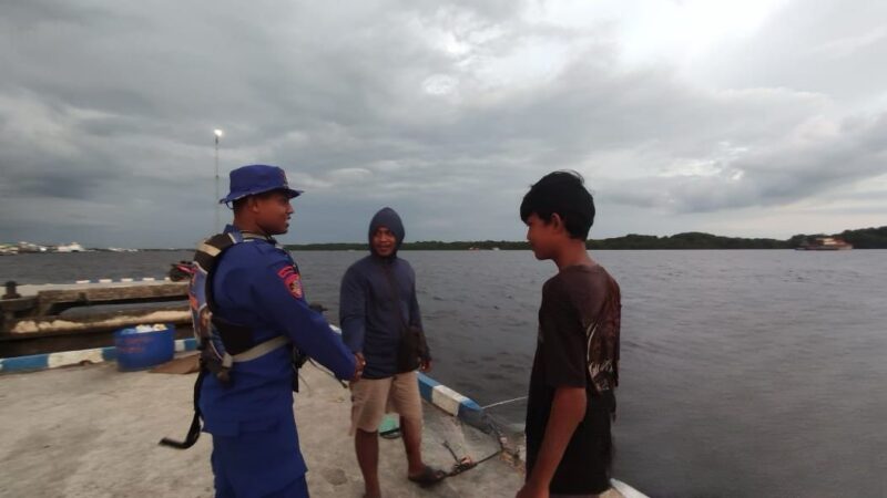 Ditpolairud Polda Kalteng melalui KP XVlll-2004, menggelar patroli dan pengawasan intensif mencegah praktik destructive fishing di Daerah Aliran Sungai (DAS) Kumai, Kabupaten Kobar, Kalteng, Selasa, 8 April 2025.(ist : Ditpolairud Polda Kalteng)