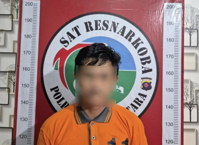 Tersangka ASN (44), pria kelahiran Bintang Ninggi Kecamatan Teweh Selatan, Kabupaten Barito Utara ditangkap bersama barbuk sabu 97,13 Gram.(ist :  Si Humas Polres Barito Utara) 
