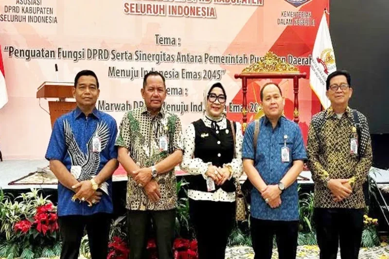 11 anggota DPRD Kabupaten Barito Utara mengikuti Musyawarah Nasional VI Asosiasi DPRD Kabupaten Seluruh Indonesia (ADKASI) di Jakarta, Selasa, 4 Maret 2025.(ist : Sekretariat DPRD Barito Utara)