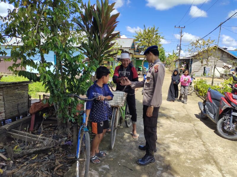 Personel Ditpolairud Polda Kalteng mengimbau masyarakat agar  menjauhi  narkoba, Selasa, 29 Juli 2025.(ist  : Ditpolairud Polda Kalteng) 