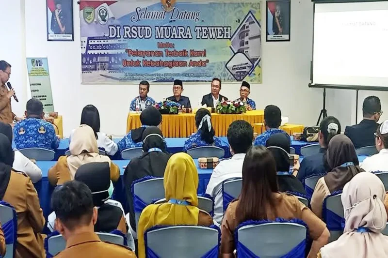 Pemkab Barito Utara melaksanakan asesmen ulang kelas RSUD Muara Teweh, sebagai upaya peningkatan mutu pelayanan kesehatan di Muara Teweh, Senin, 7 Juli 2025.(Dok : Humas RSUD Muara Teweh) 
