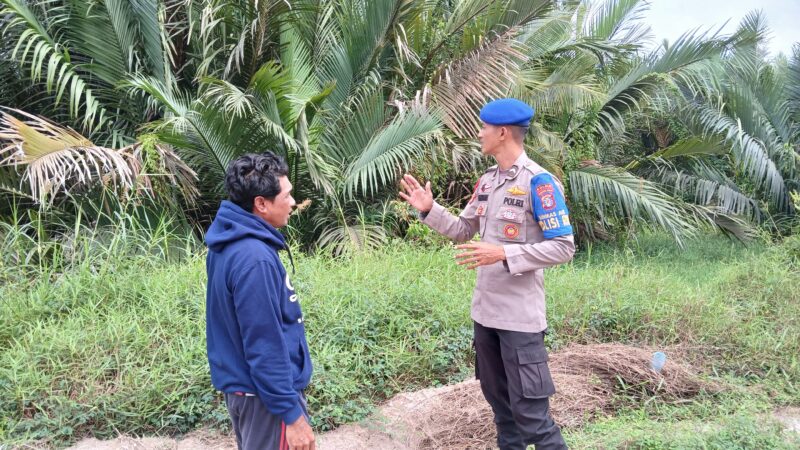 Anggota Ditpolairud Polda Kalteng Mako Perwakilan DAS Kuala Jelai,  mengimbau kepada masyarakat agar menjauhi dan memerangi narkoba, Jumat ‎(29/8/2025).(ist : Ditpolairud Polda Kalteng) 