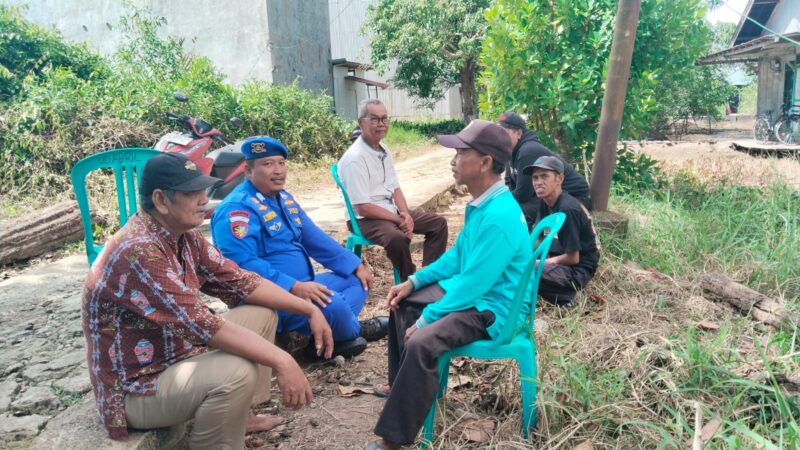 Ditpolairud Polda Kalteng  menyambangi masyarakat desa binaan di Desa Tanjung Perawan, Kecamatan Kahayan Kuala, Kabupaten Pulang Pisau, Sabtu, 30 Agustus 2025.(ist/Ditpolairud Polda Kalteng) 