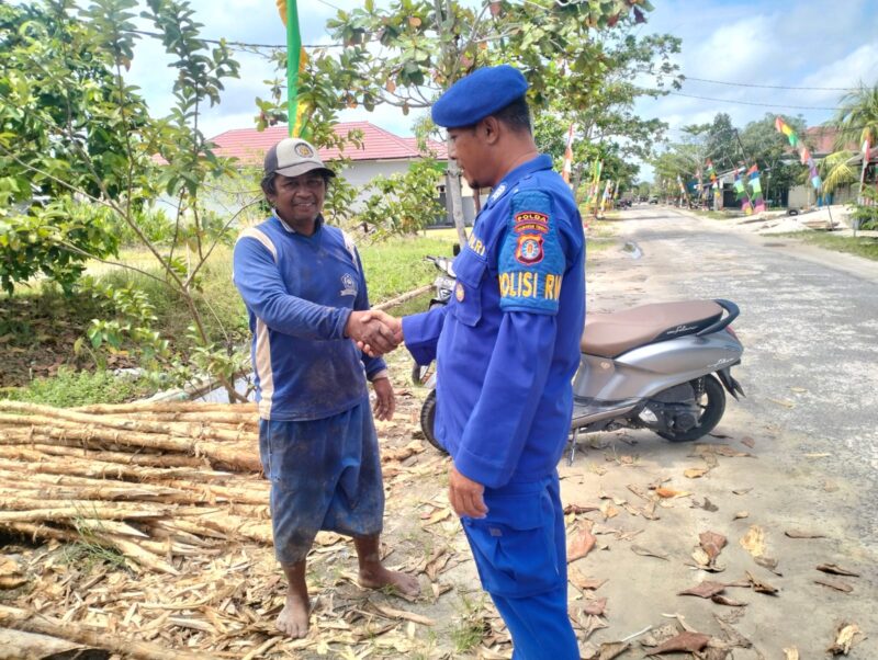 Dirpolairud Polda Kalteng Kapal Polisi XVIII-2006, meningkatkan kegiatan sambang, patroli wilayah, dan tatap muka dengan warga, Selasa, 16 September 2025.(ist : Ditpolairud Polda Kalteng)