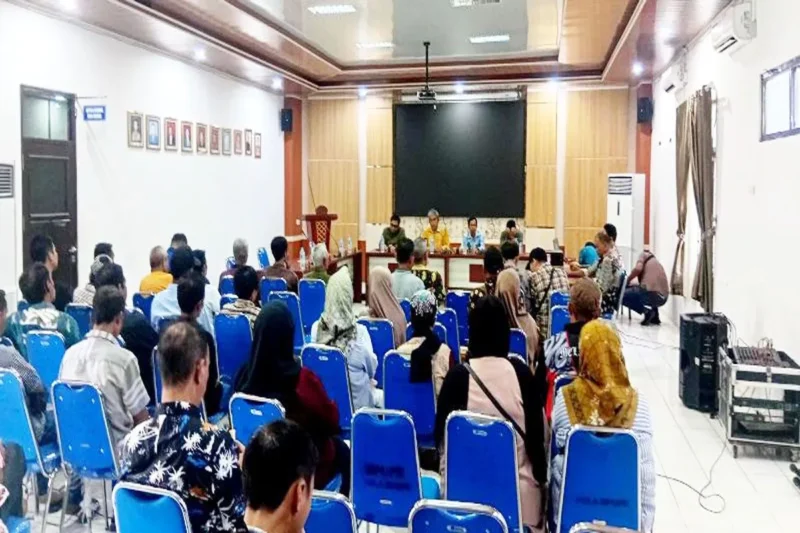 Dinas PUPR Kabupaten Barito Utara mengundi kavling tanah warga terdampak proyek di wilayah Kelurahan Lanjas, Senin, 8 September 2025.(ist : Diskominfosandi Barito Utara)
