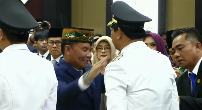 Gubernur Kalteng Agustiar Sabran melantik Bupati Barito Utara Shalahuddin dan Wakil Bupati Felix Sonadie Yusia Tingan di Palangkaraya, Jumat, 10 Oktober 2025.(ist : tangkapan layar siaran live Diskominfosandi Barito Utara)  