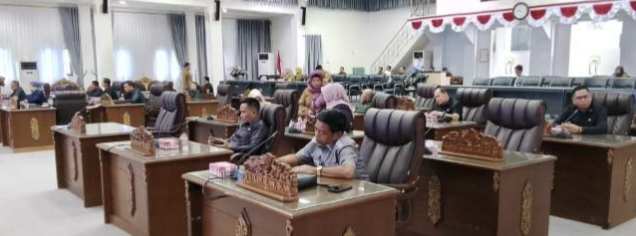 DPRD Barito Utara menggelar RDP dengan manajemen RSUD Muara Teweh, membahas berbagai keluhan dan masukan terkait peningkatan pelayanan kesehatan, Senin, 11 Agustus 2025.(ist : Setwan Barito Utara) 