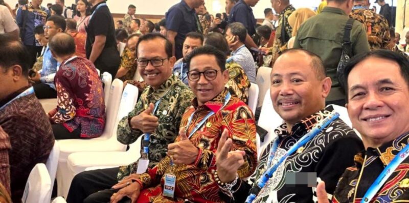 Bupati Heriyus hadiri Rakornas TPAKD Tahun 2025 yang digelar oleh Otoritas Jasa Keuangan (OJK) di Ballroom Dana Rote, Balai Kartini, Jakarta, Jumat (10/10/2025).