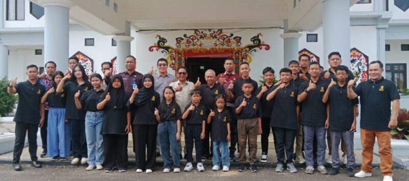 Bupati Heriyus melepas puluhan atlet Catur Murung Raya ke Kejurprov Kalteng 2025