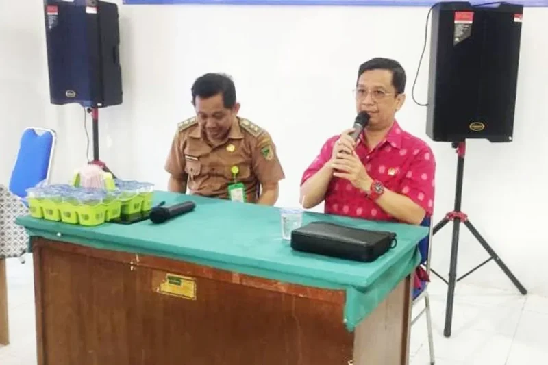 Anggota DPRD Kabupaten Barito Utara Taufik Nugraha, turun ke daerah pemilihan (dapil) I dan menyerap aspirasi warga di Kelurahan Lanjas.(ist/foto pribadi Taufik Nugraha)