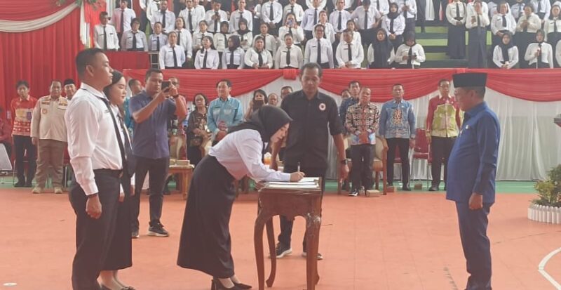 PPPK Paruh Waktu Murung Raya Terima SK Pengangkatan