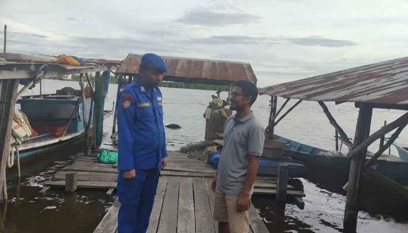 Berupaya meningkatkan keamanan dan kesadaran hukum di wilayah pesisir, Ditpolairud Polda Kalteng Mako Perwakilan DAS Kumai menyambangi desa binaan, Sabtu, 21 Februari 2026.(ist/Ditpolairud Polda Kalteng) 