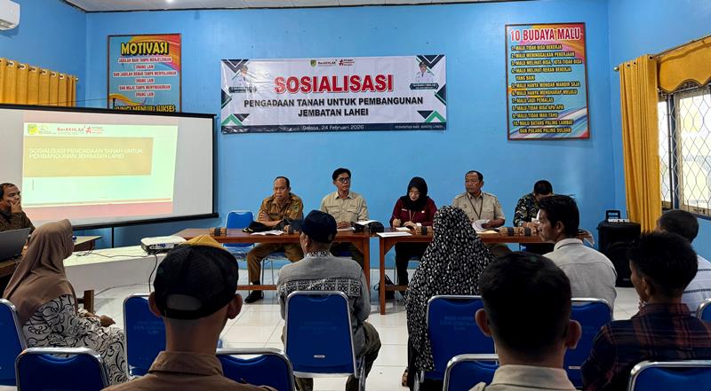 Dinas Perkimtan Barito Utara menyosialisasikan pengadaan tanah untuk pembangunan Jembatan Lahei di aula Kecamatan Lahei, Selasa, 24 Februari 2026.(Ist) 