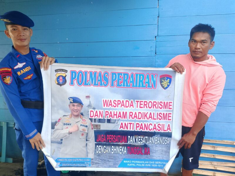Personel Ditpolairud Polda Kalteng di DAS Seruyan, melaksanakan sambang ke masyarakat, mengimbau, dan mengedukasi tentang bahaya terorisme dan radikalisme anti Pancasila, Selasa, 24 Maret 2026.(Ist/Ditpolairud Polda Kalteng) 