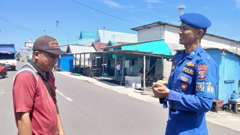 Personel Mako Perwakilan DAS Jelai Ditpolairud Polda Kalteng mengajak masyarakat memerangi narkoba, Kamis, 21 Mei 2026.(Foto Ditpolairud Polda Kalteng)