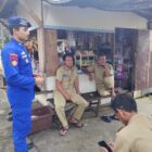Ditpolairud Polda Kalteng melalui Mako Perwakilan Palangkau Lama berdialog dengan warga pada kegiatan sambang, Selasa, 9 Juni 2026.(Foto Ditpolairud Polda Kalteng)