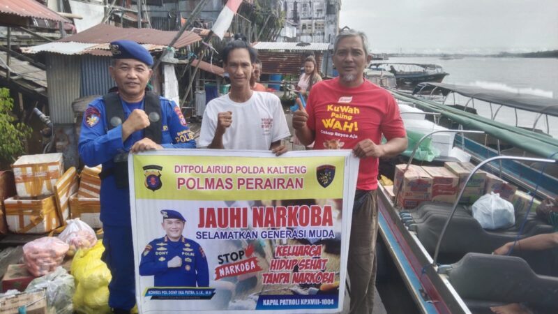Ditpolairud Polda Kalteng melalui KP XVIII-1004 mengedukasi masyarakat pesisir DAS Mentaya tentang  bahaya narkoba, Rabu, 10 Juni 2026.(Ist/Ditpolairud Polda Kalteng) 