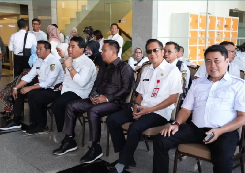 Anggota DPRD Barito Utara/PAN Hasrat mendampingi Bupati Shalahuddin saat pertemuan dengan pihak KPK RI di Jakarta, Rabu, 13 Mei 2026.(Foto/Ist)